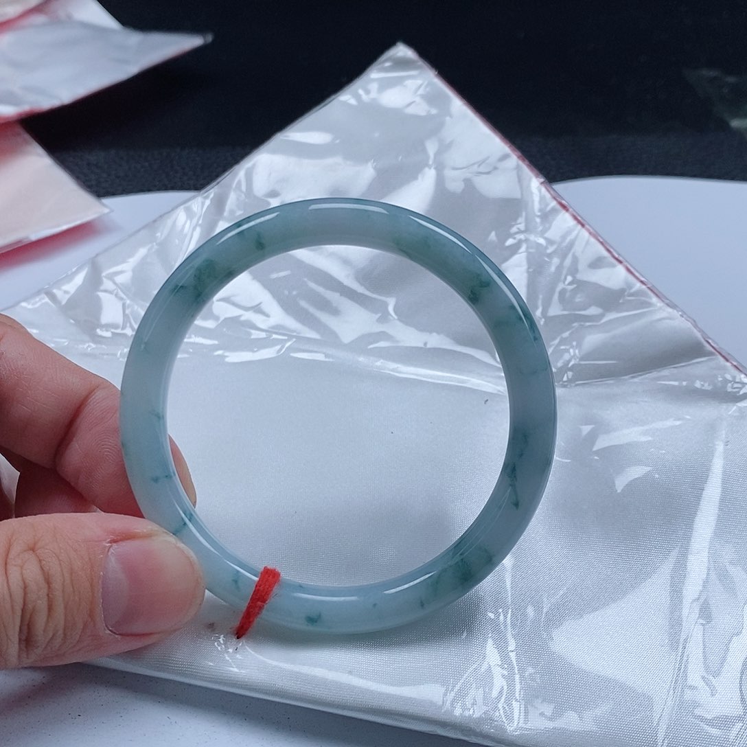 【闪购商品】翡翠手镯（圆镯）未镶嵌316号