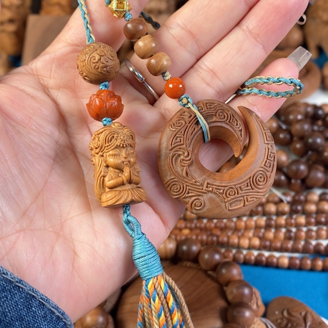 檀香木吊坠老山檀香横纹黑肉时来运转车挂