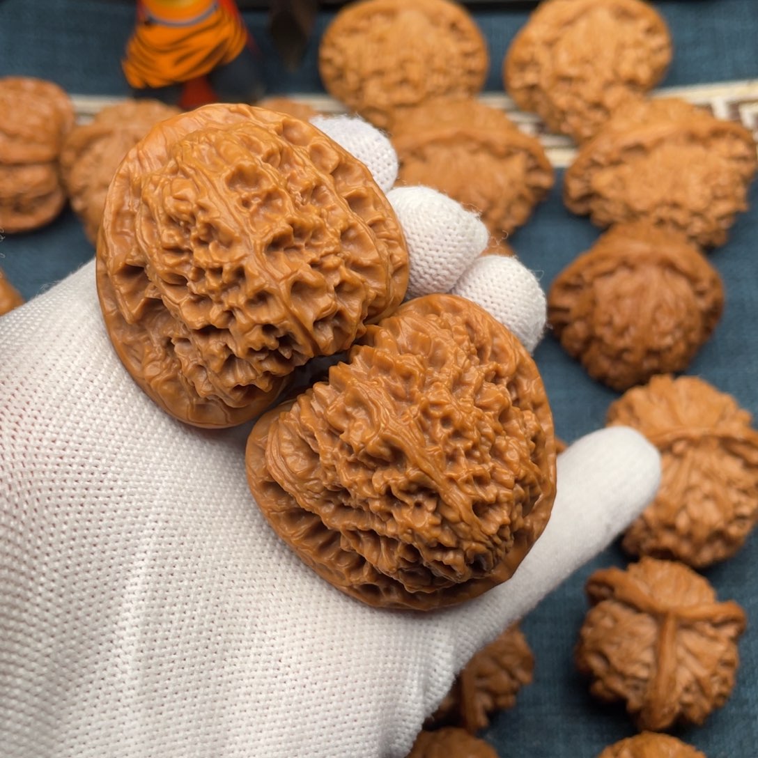 竹***子把件文玩核桃44三角疆