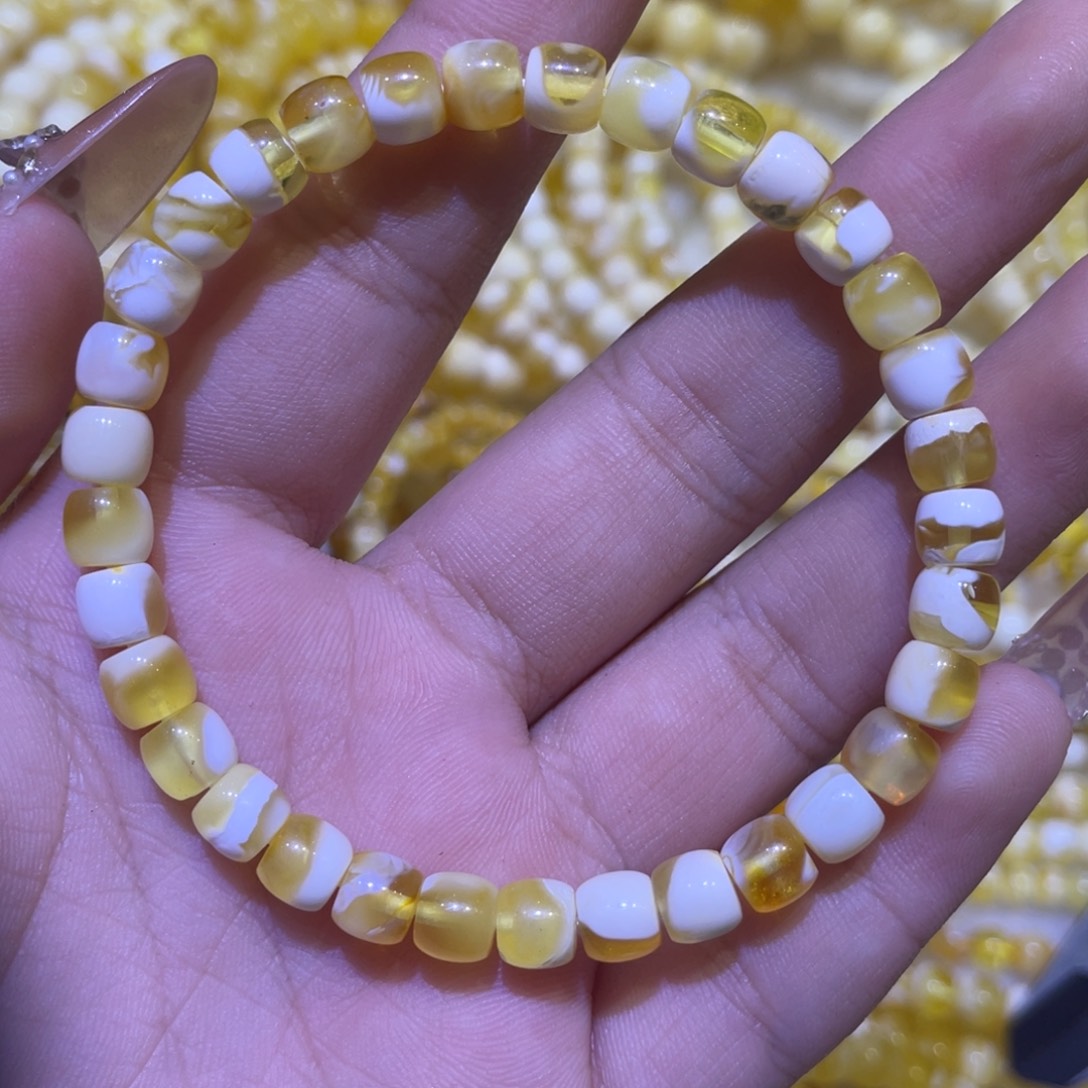 手绳琥珀未镶嵌6.3m