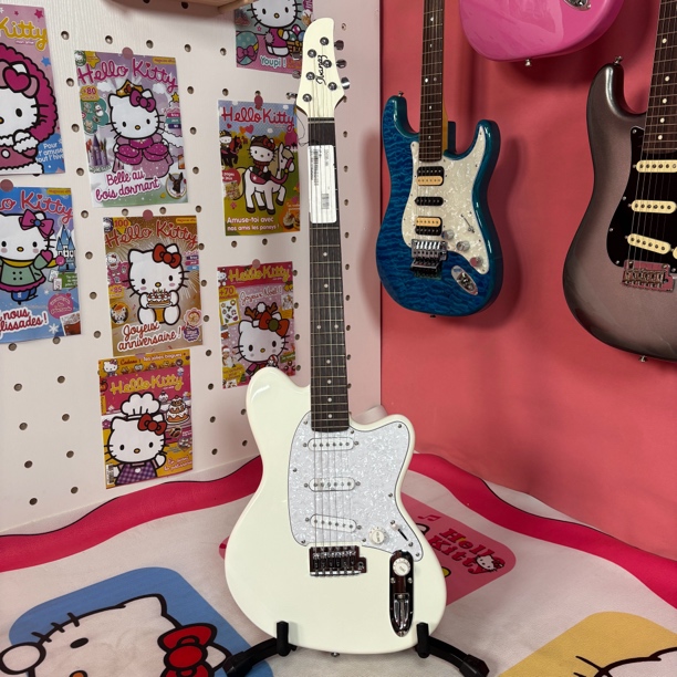 特价依班娜IBANEZ超轻微暇ICHI00-VWH电吉他IchikaNito签名款印尼