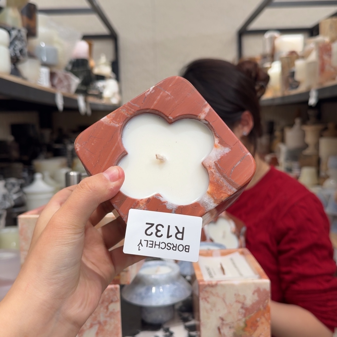 大理石R132。 心。    