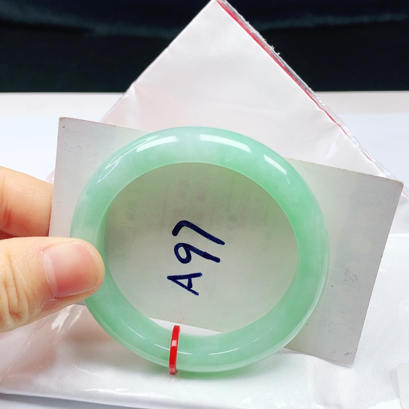 【闪购商品】翡翠手镯未镶嵌52➕圈口