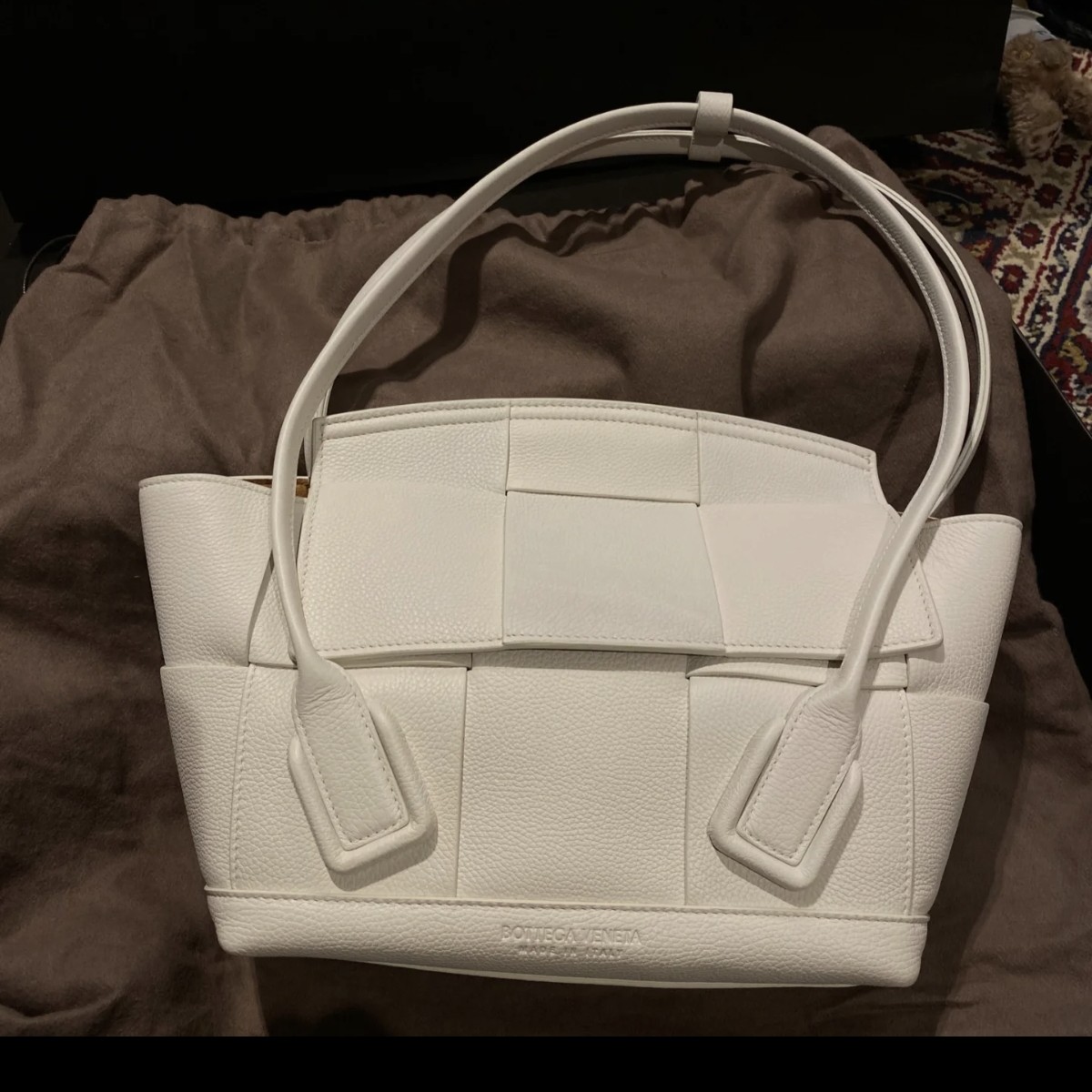 95新 BOTTEGA VENETA/葆蝶家 119526 bv Arco白色编织手提包