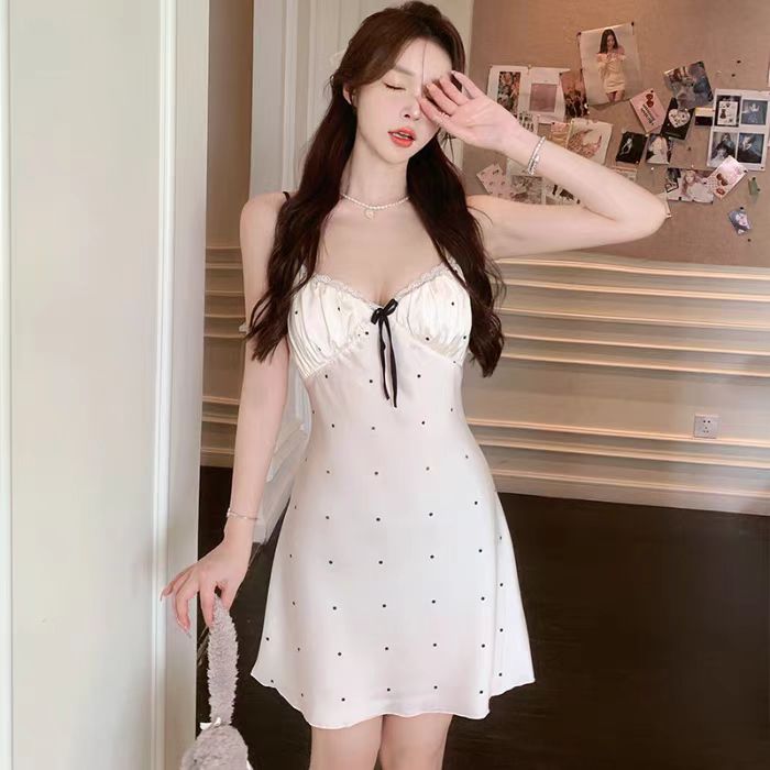 【人间小甜心】显瘦气质镂空夏季甜美修身露背纯欲风蕾丝睡裙