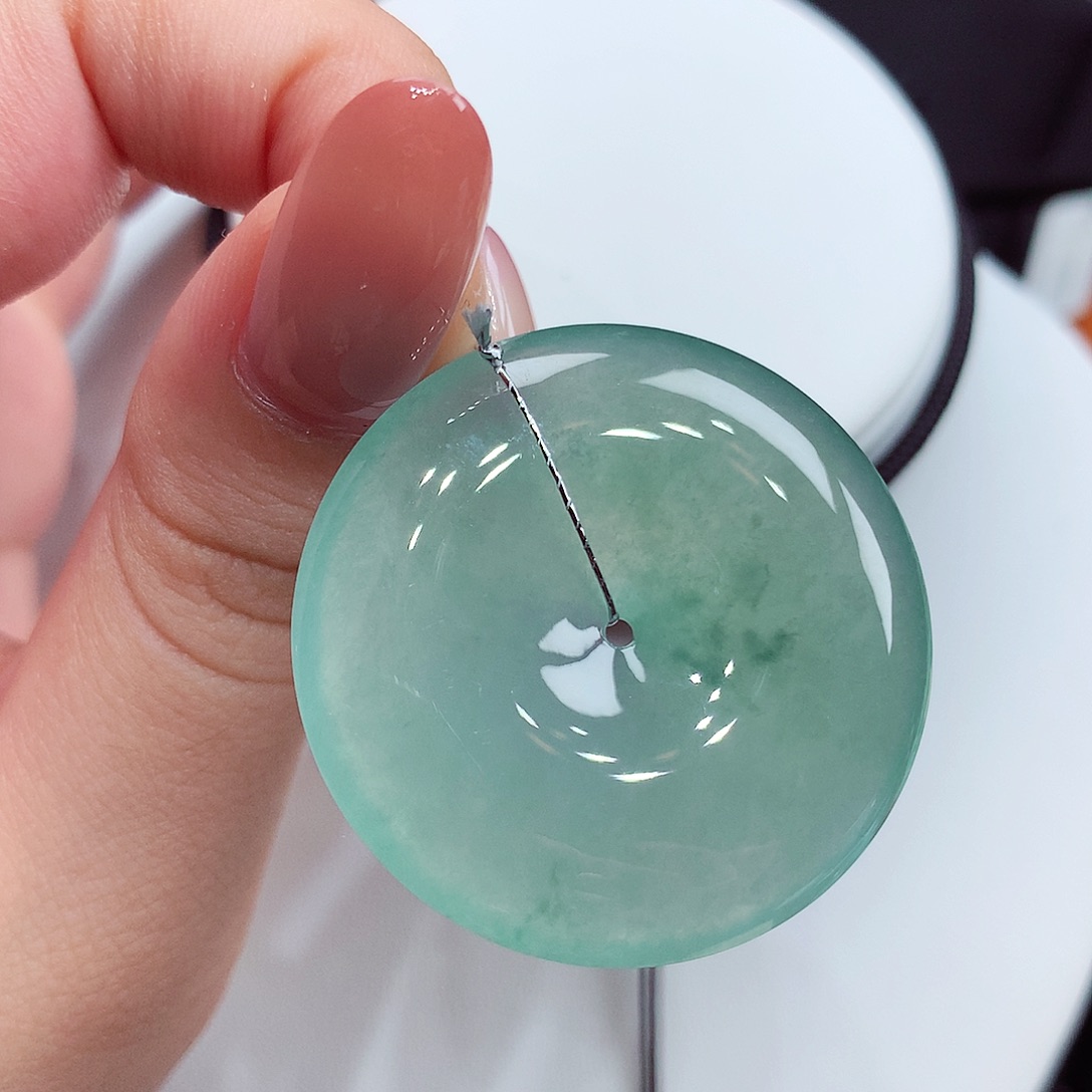 翡翠未镶嵌颈饰翡翠34，35.5/6.1