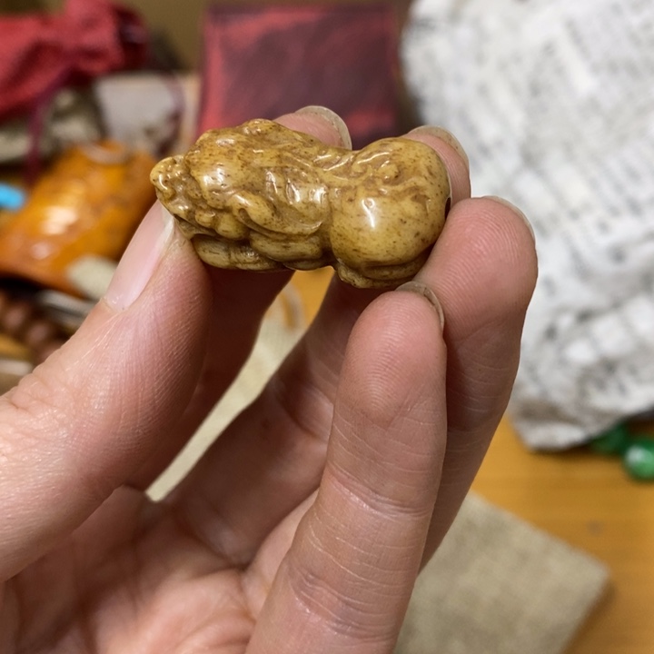 瓷片哈中古工艺品一件