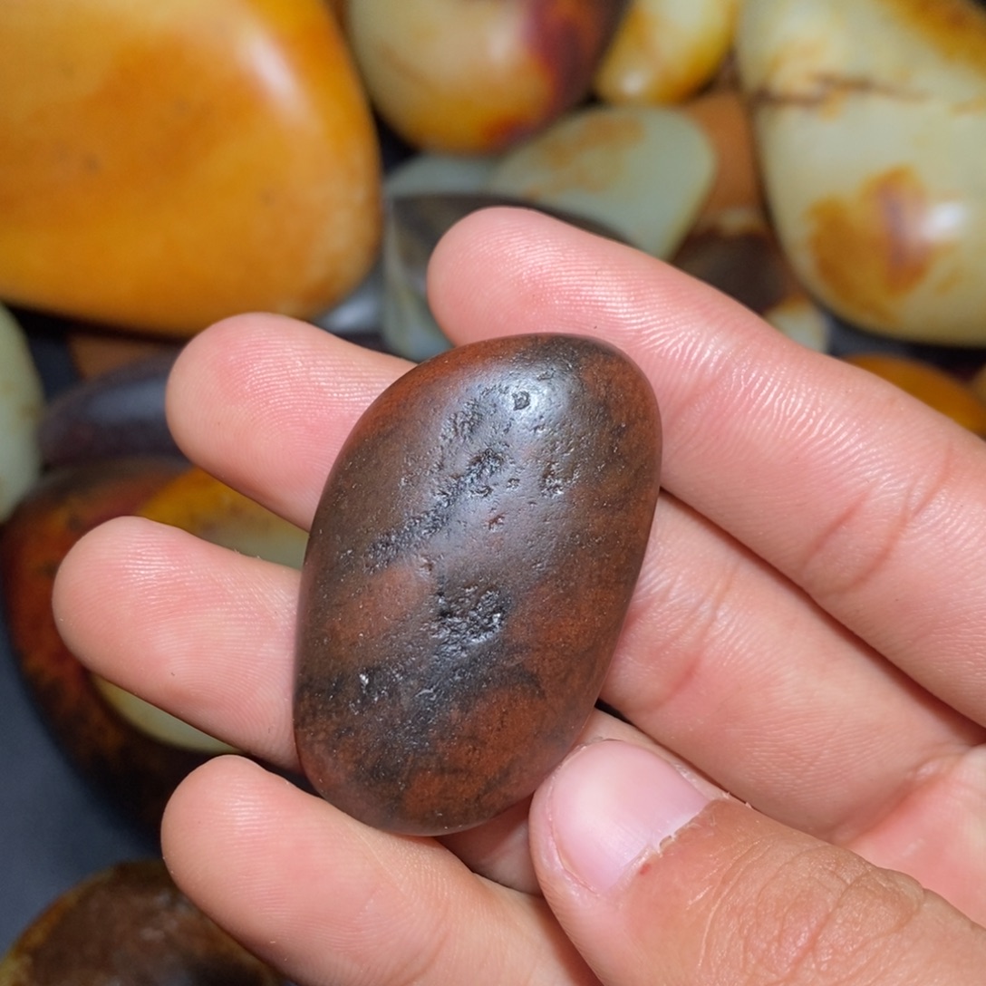 和田玉未镶嵌珠宝奇石