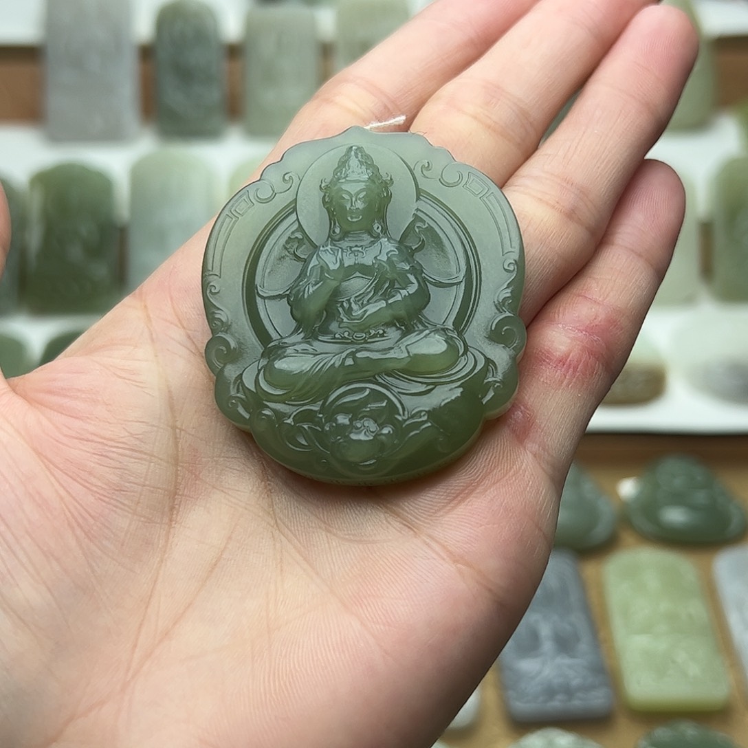 和田玉未镶嵌颈饰