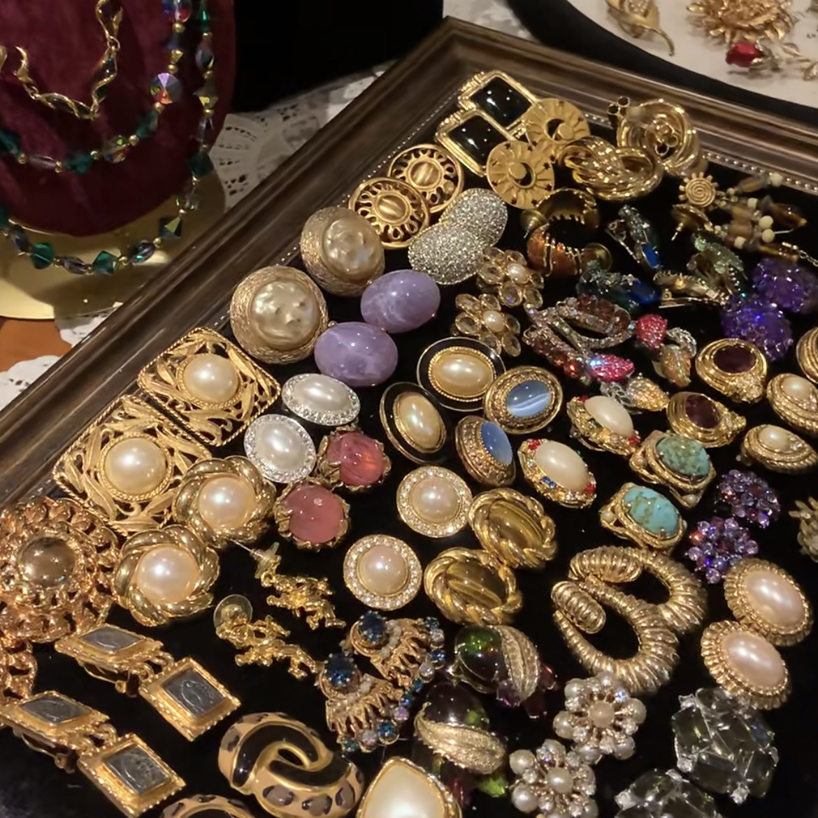 铜合金合成锆石耳饰 复古风耳饰项链胸针戒指多款可选