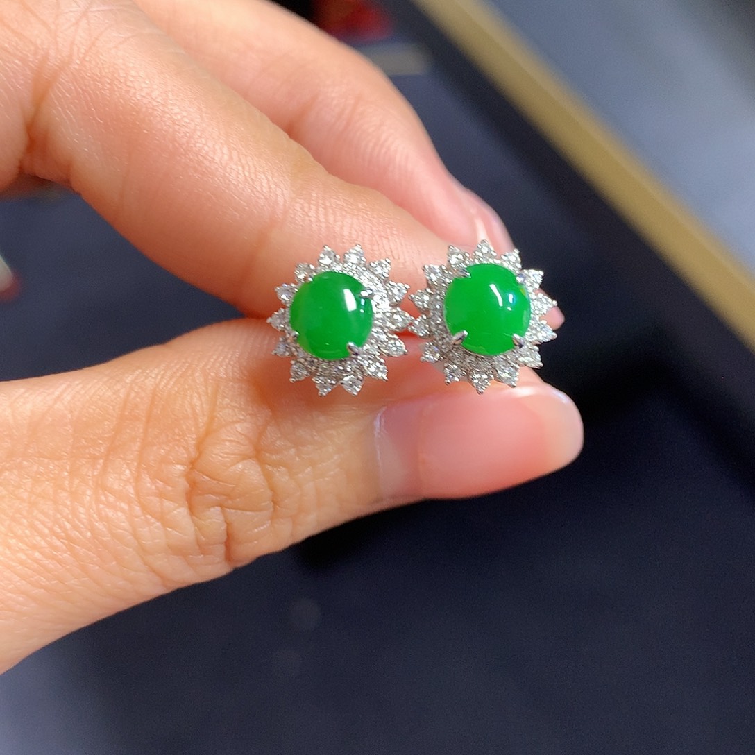 翡翠耳饰18K金镶嵌耳饰