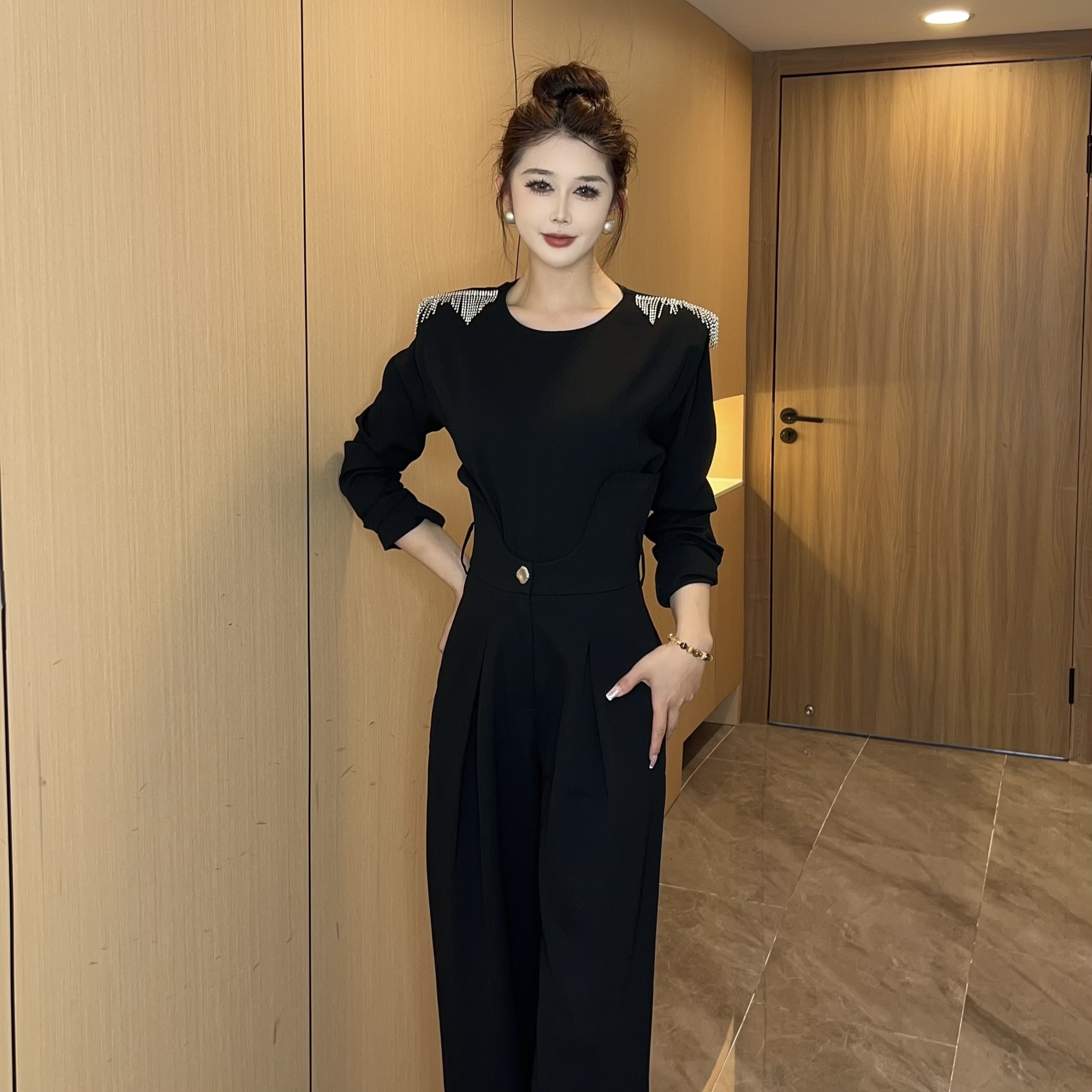 【MD原创·宵夜】2025春季时尚百搭气质舒适简约设计感休闲裤套装