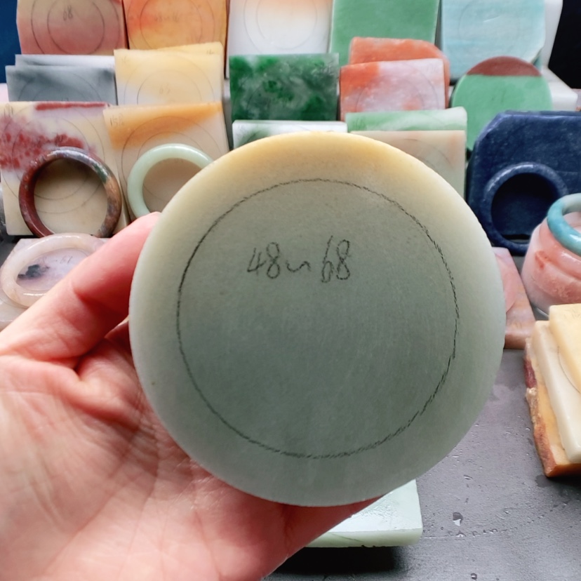 【闪购商品】定制石英质玉定制