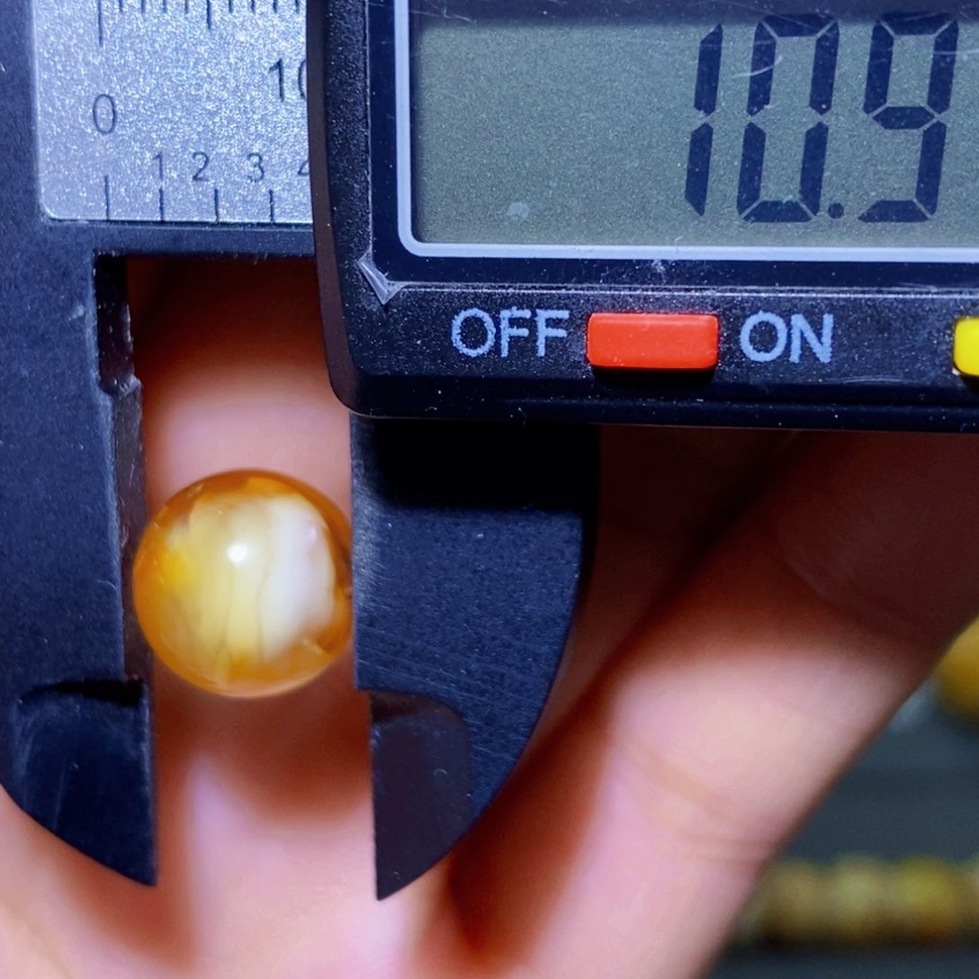 琥珀裸石未镶嵌琥珀蜜蜡微瑕