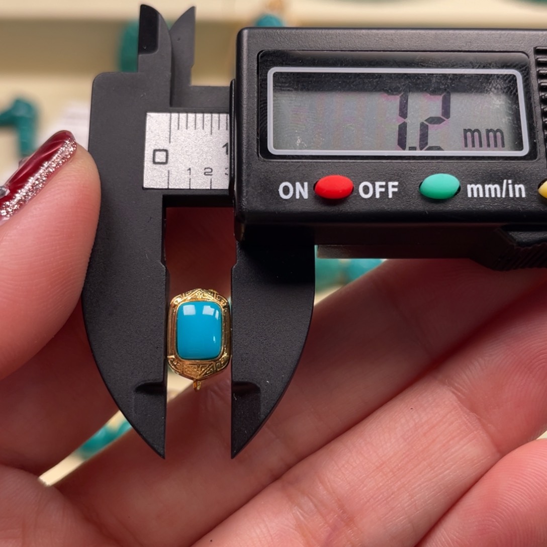 绿松石珠宝奇石18K金镶嵌