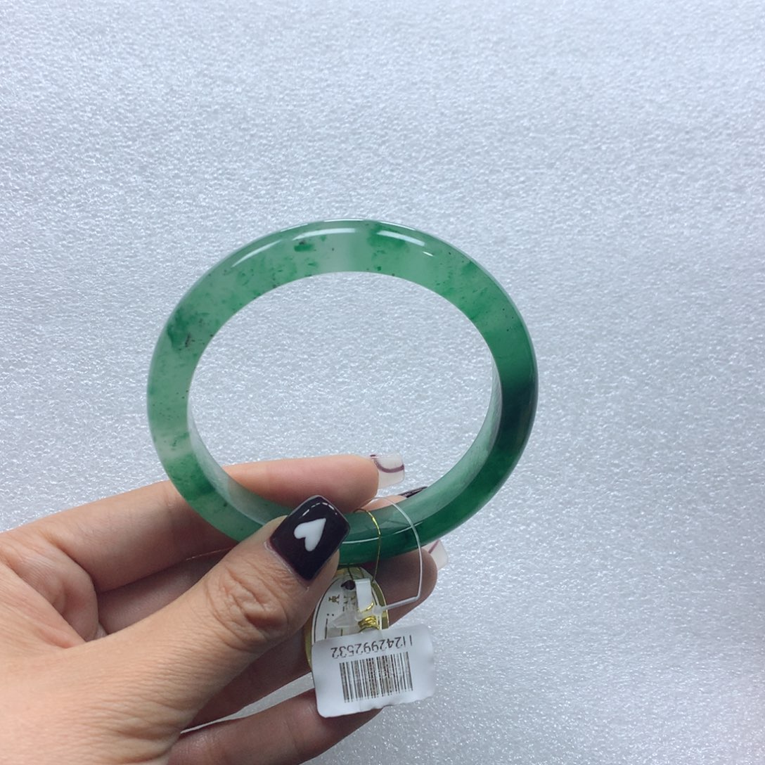 石英质玉手镯未镶嵌小武60+多人