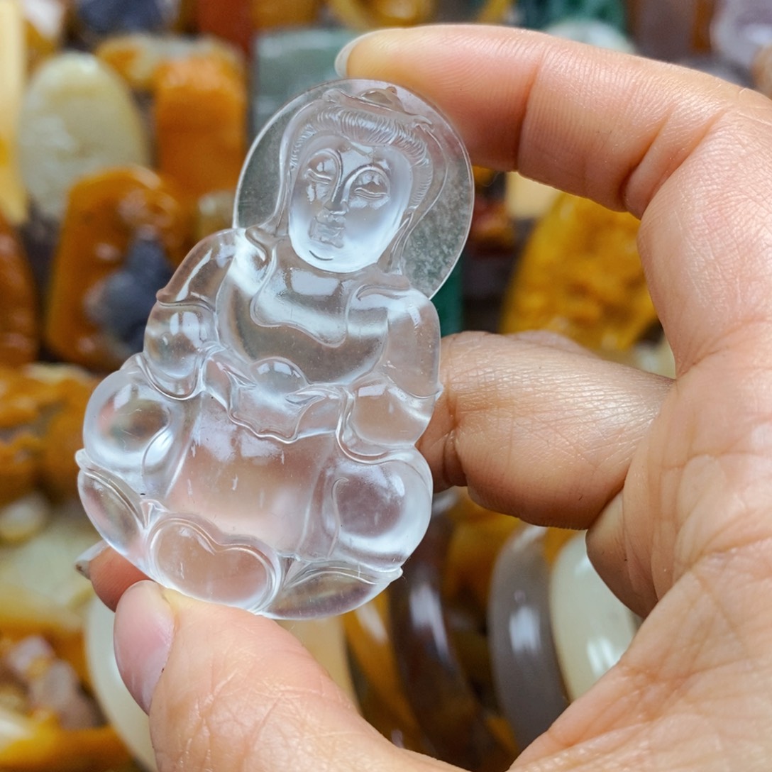 石英质玉未镶嵌颈饰