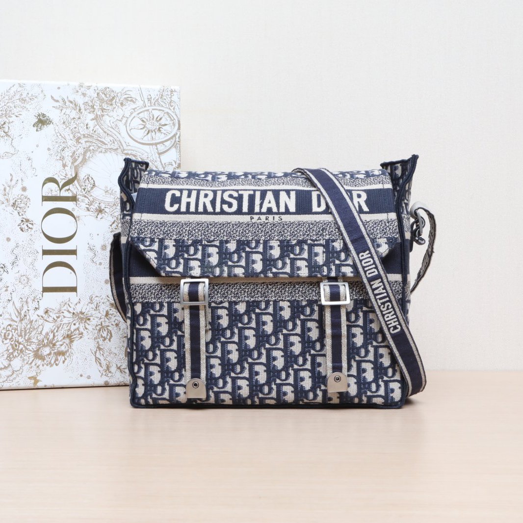 99新 DIOR/迪奥 小花姑姑868238邮差信使包 中号 29 蓝色