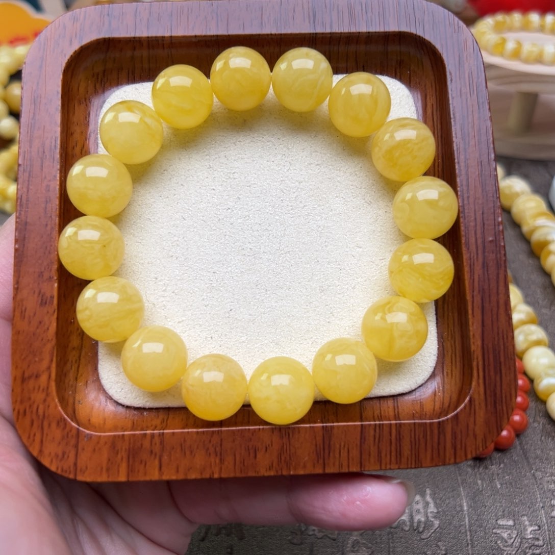 琥珀裸石未镶嵌琥珀裸石未镶嵌235