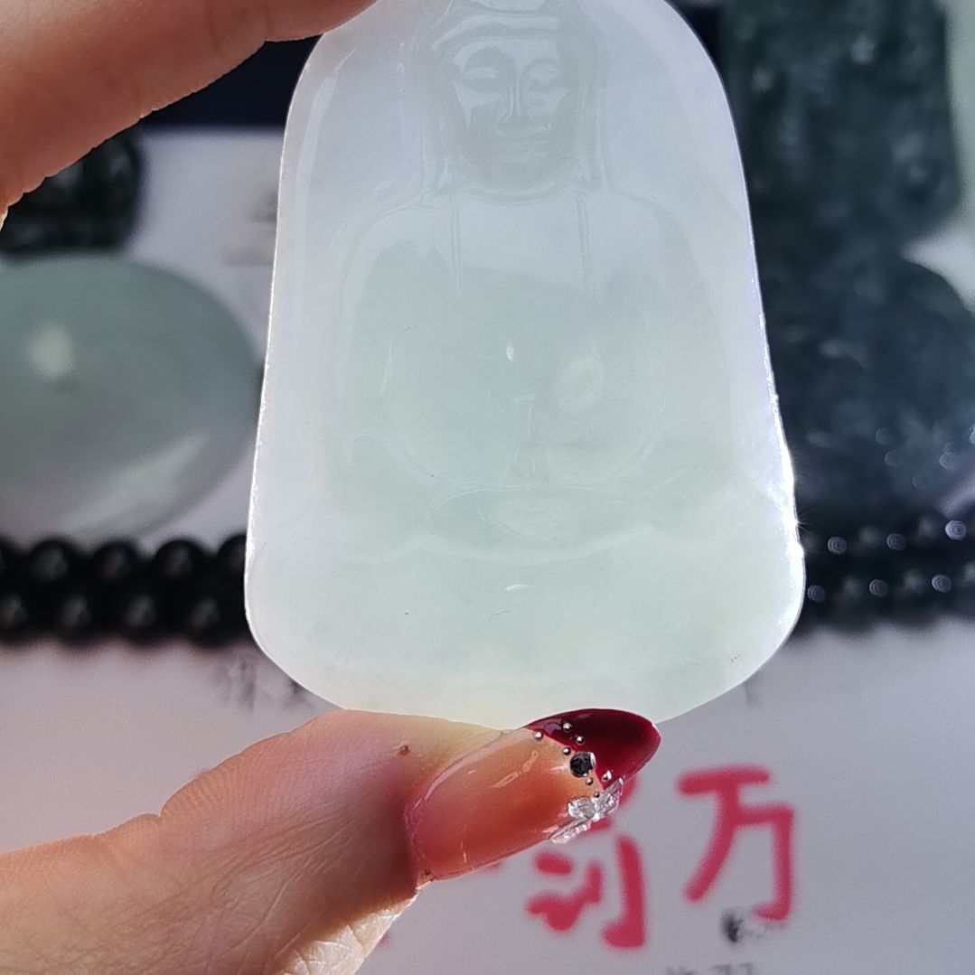 翡翠颈饰未镶嵌天然的A货翡翠多样性发货