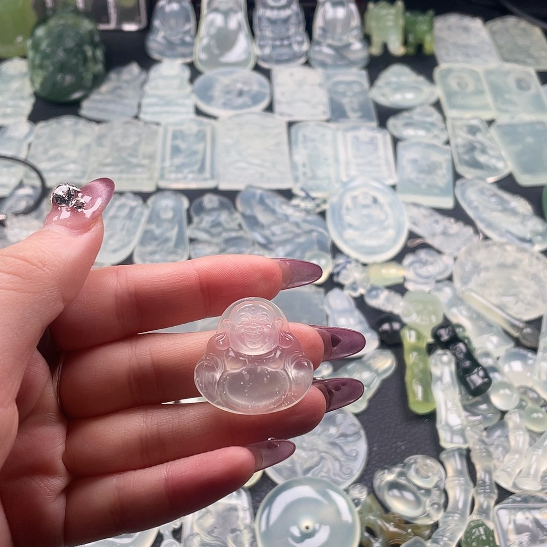 蛇纹石玉吊坠(赠链)未镶嵌