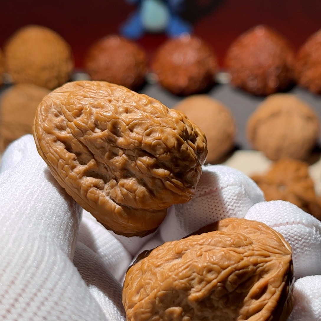 文玩核桃吊坠悟空