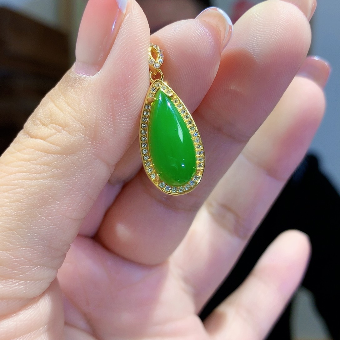 和田玉（碧玉）颈饰银S925镀金镶嵌