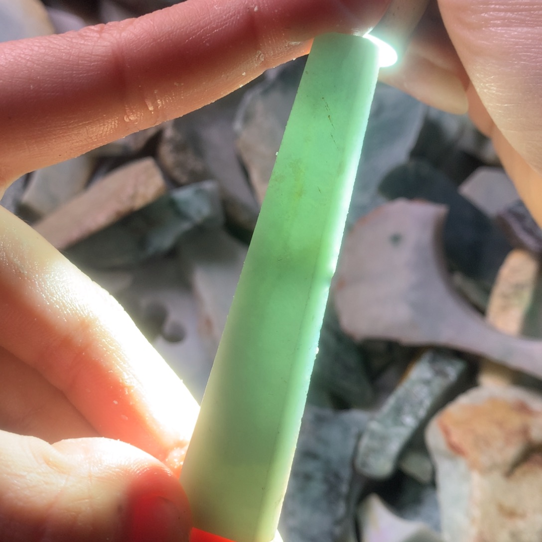 翡翠颈饰未镶嵌缅甸翡翠