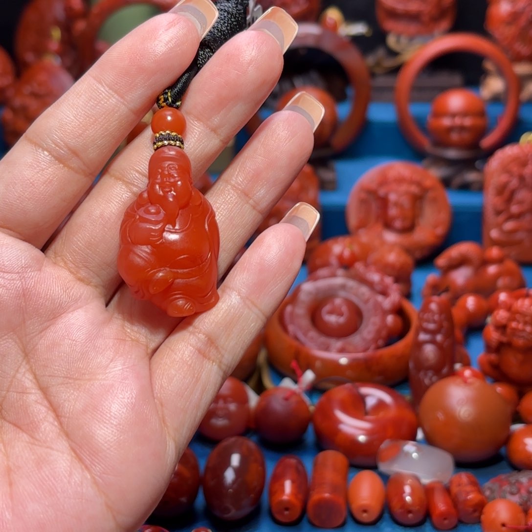 未镶嵌雕刻南红玛瑙