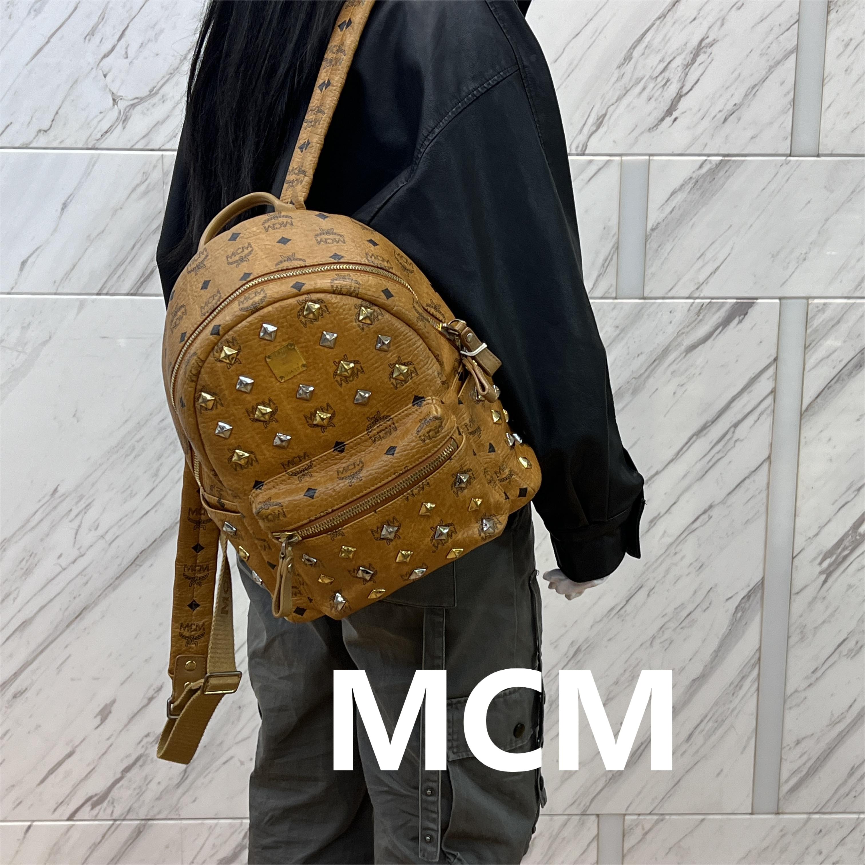 95新 MCM 干邑色铆钉双肩包/甜甜精选/H02179
