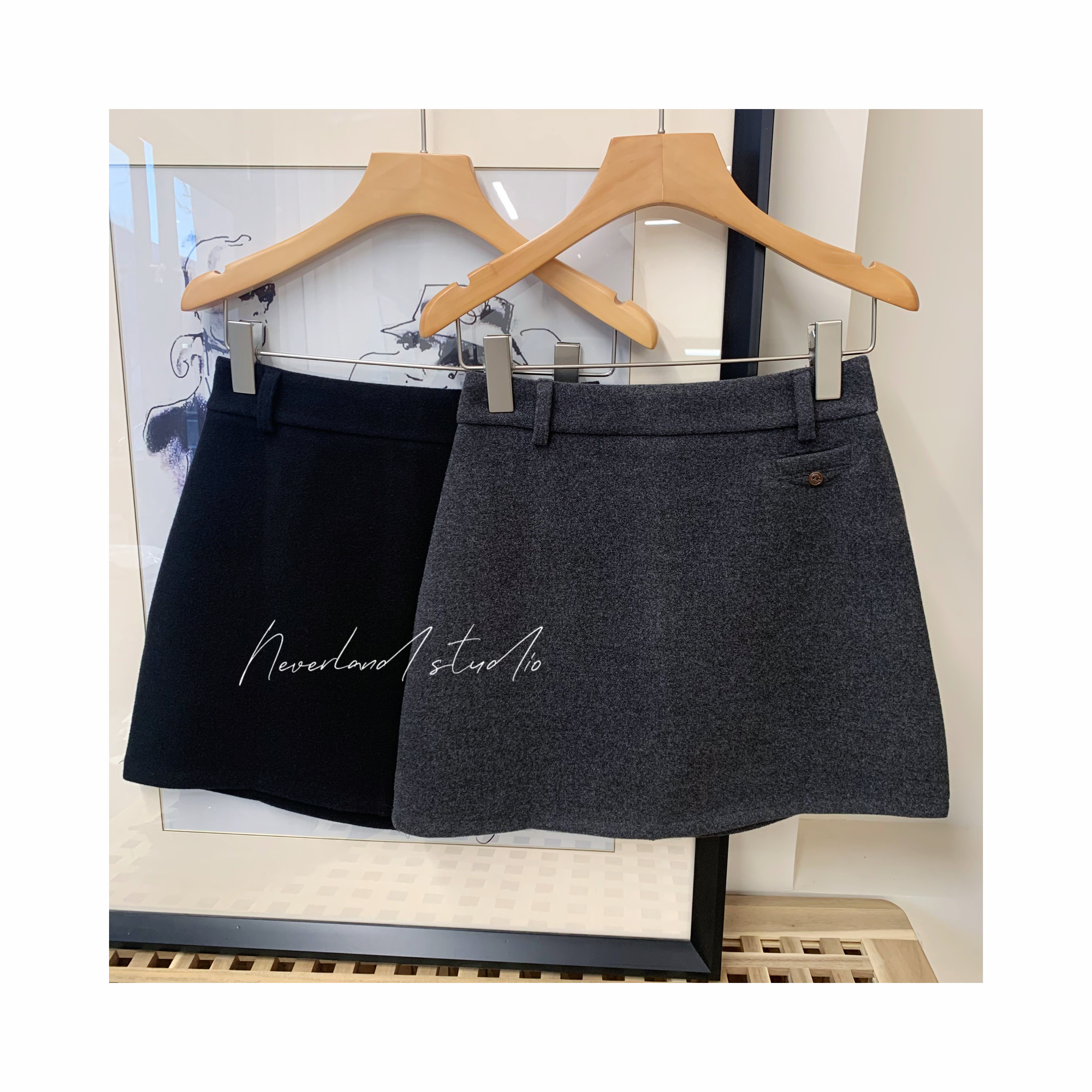 新款韩系仿毛呢两色小短裙