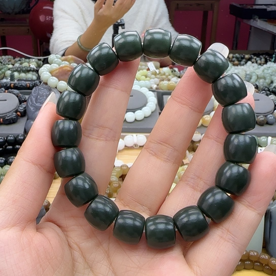 和田玉手链未镶嵌