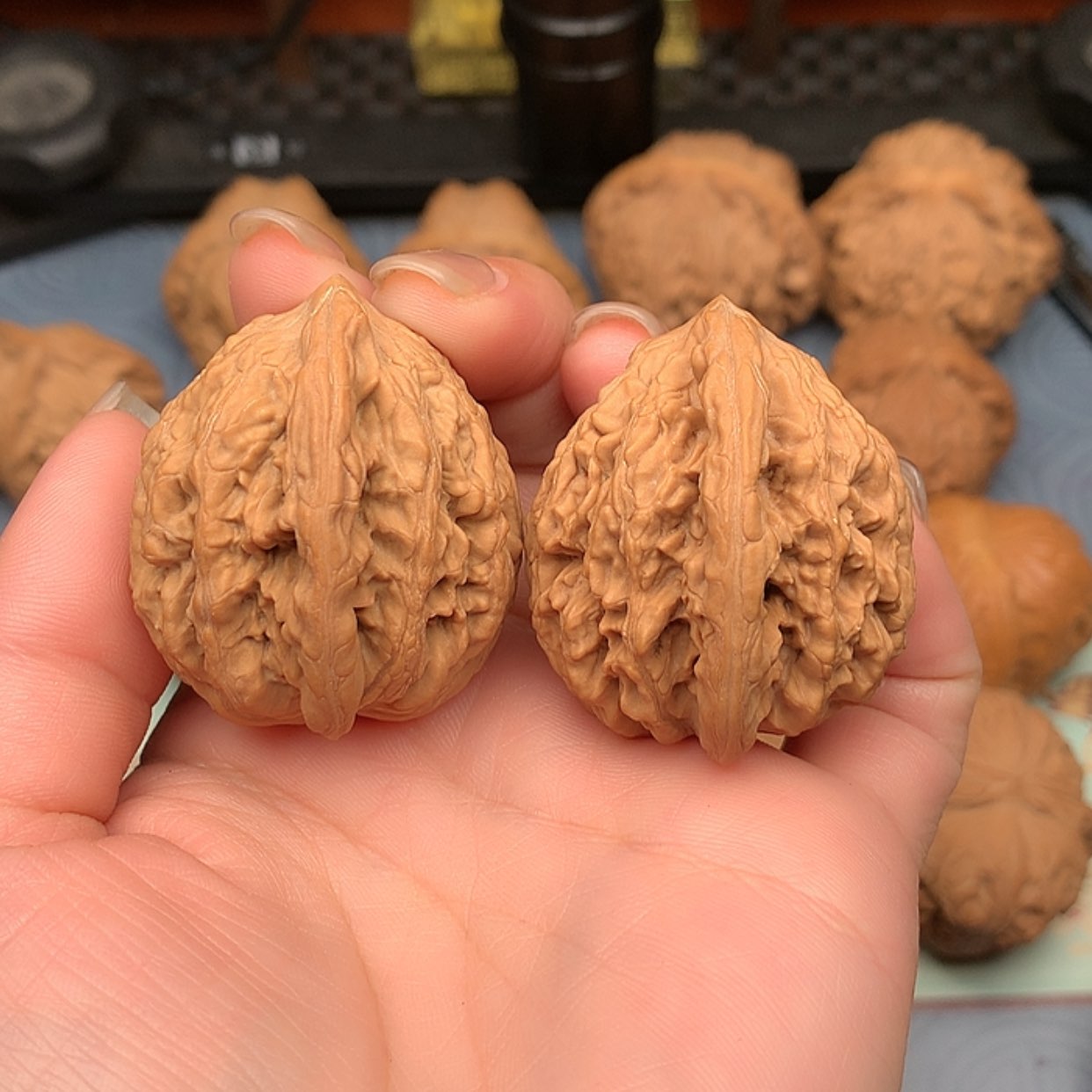 【闪购商品】文玩核桃吊坠虎头