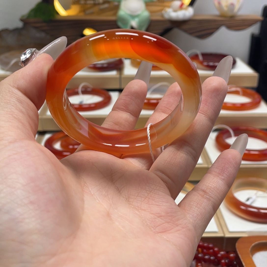 玛瑙/玉髓未镶嵌手镯