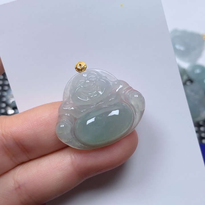 翡翠未镶嵌颈饰佛公