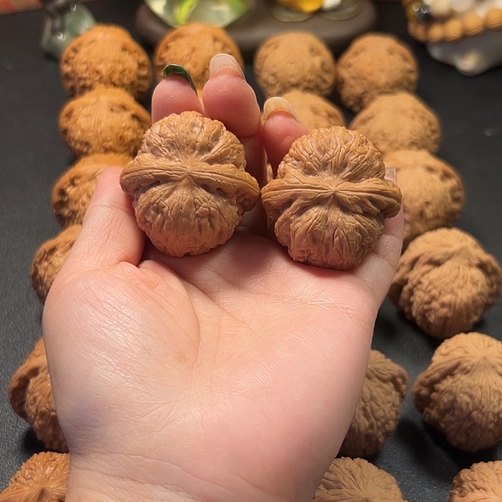 文玩核桃把件元宝39