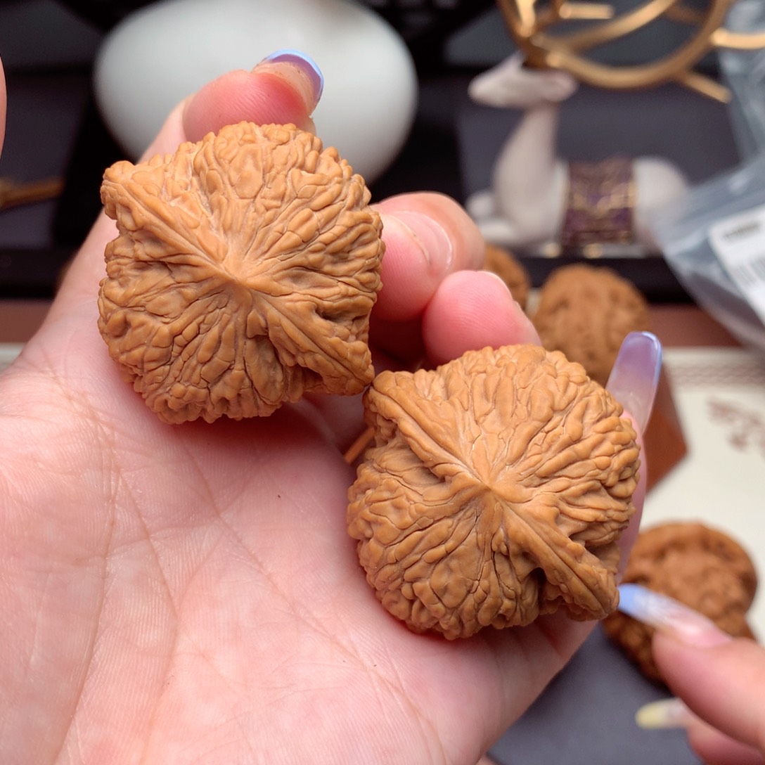 文玩核桃把件绣球全品  1号