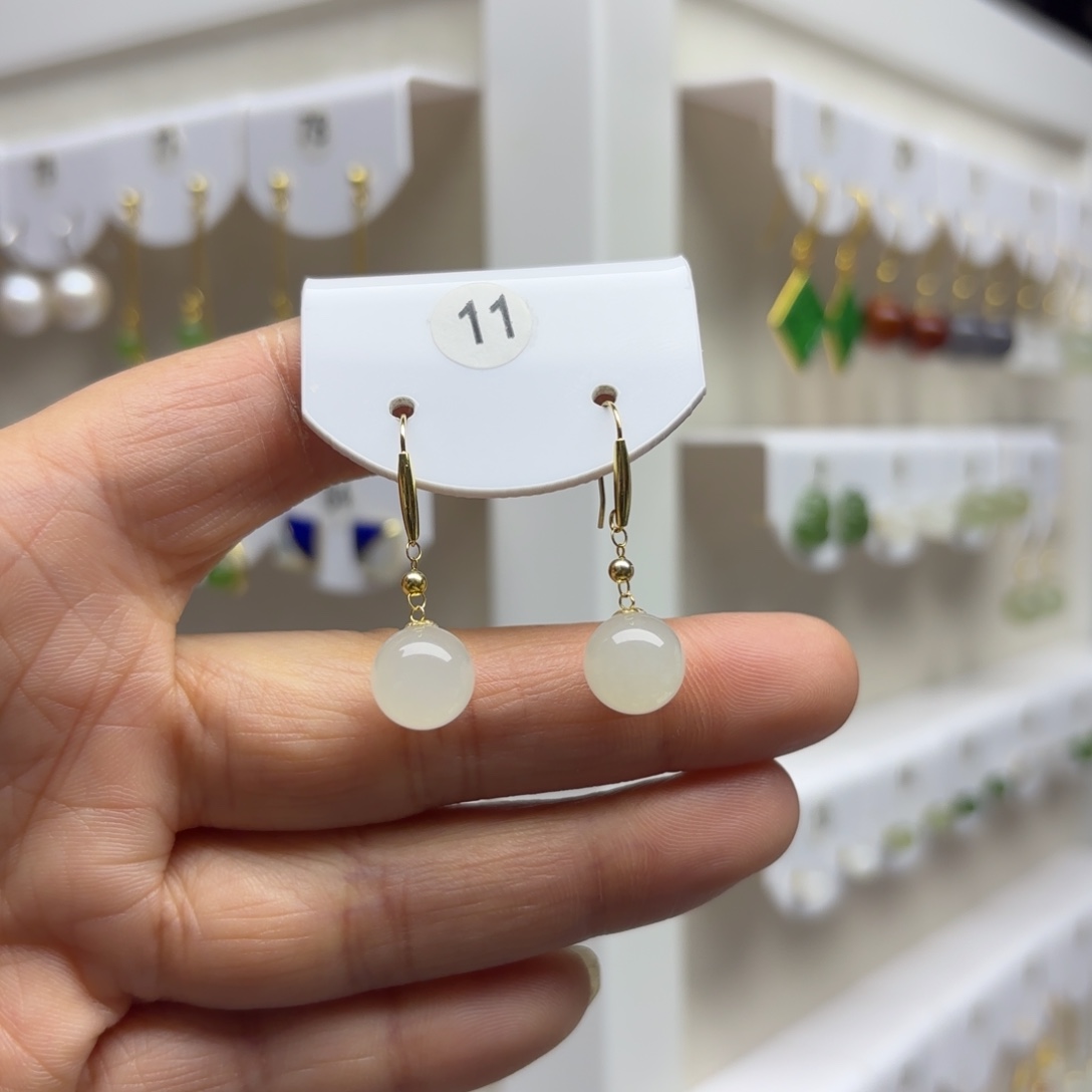 和田玉18K金镶嵌耳饰