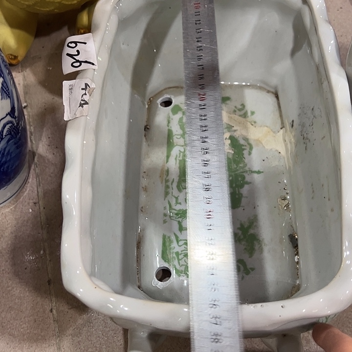 瓷片瑕。。。。。。。。。？。？？？