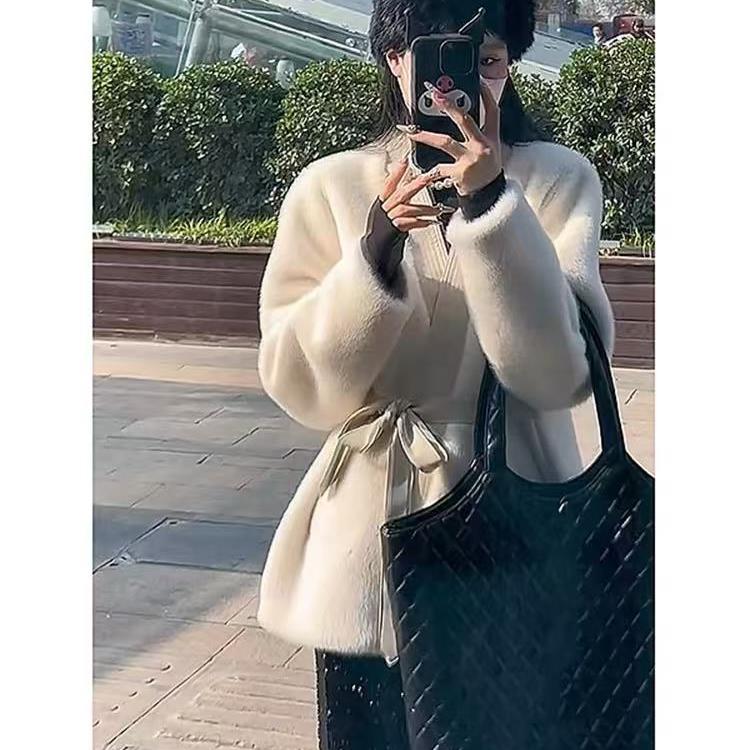2025冬季女生设计师轻奢外套 JYEHJYFSSJ23121310418