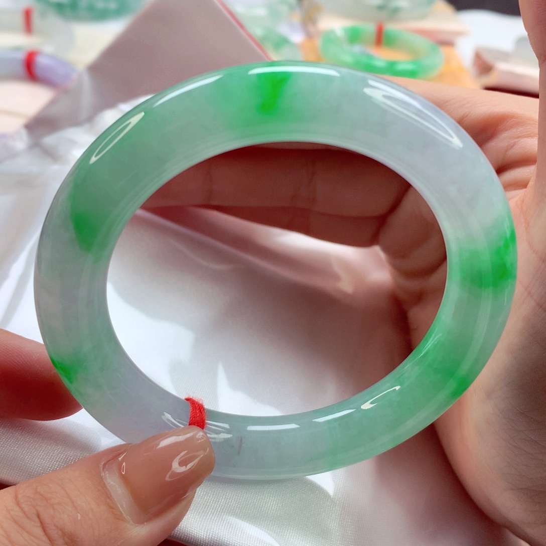 翡翠手镯（圆镯）未镶嵌师妹正阳绿胖圆