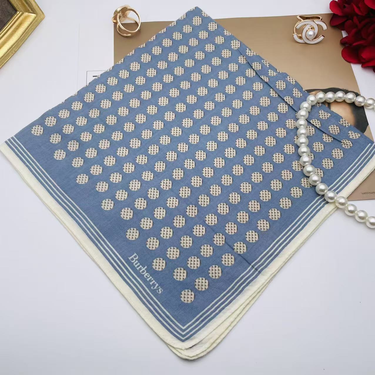 99新 BURBERRY/博柏利 海囤/巴宝莉/丝巾/yy07038