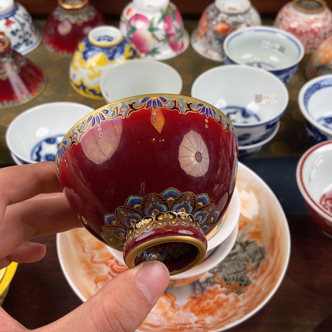 陶瓷艺术家的作品是一种