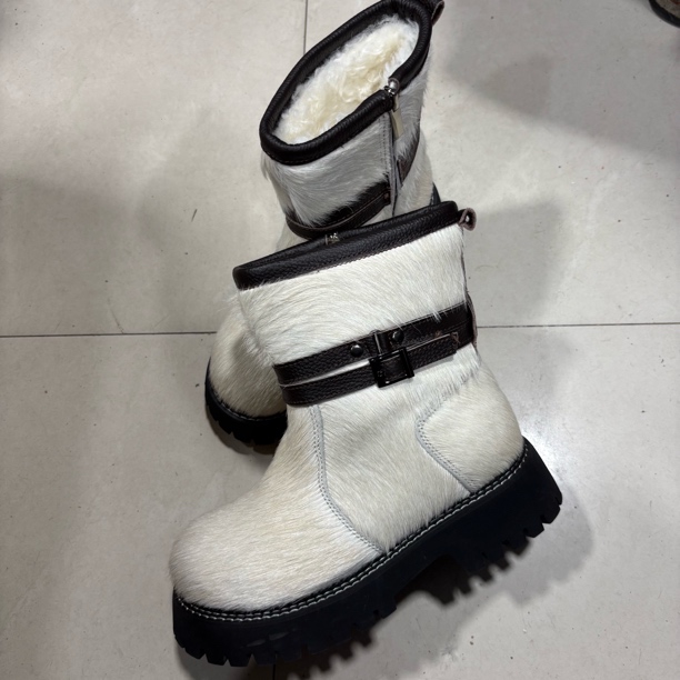 女士冬季加绒加厚保暖拉链式百搭马丁靴