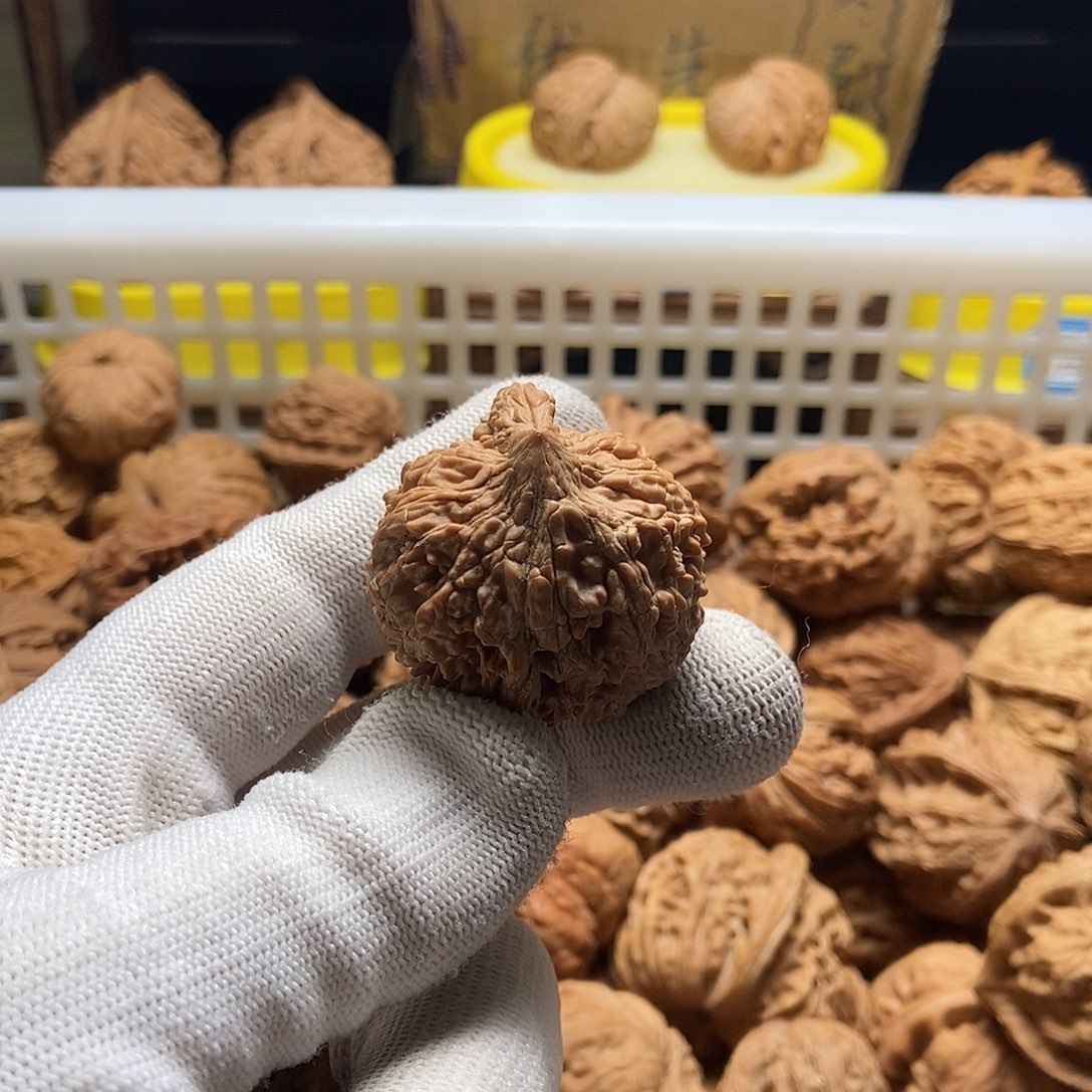 我****文玩核桃吊坠星星