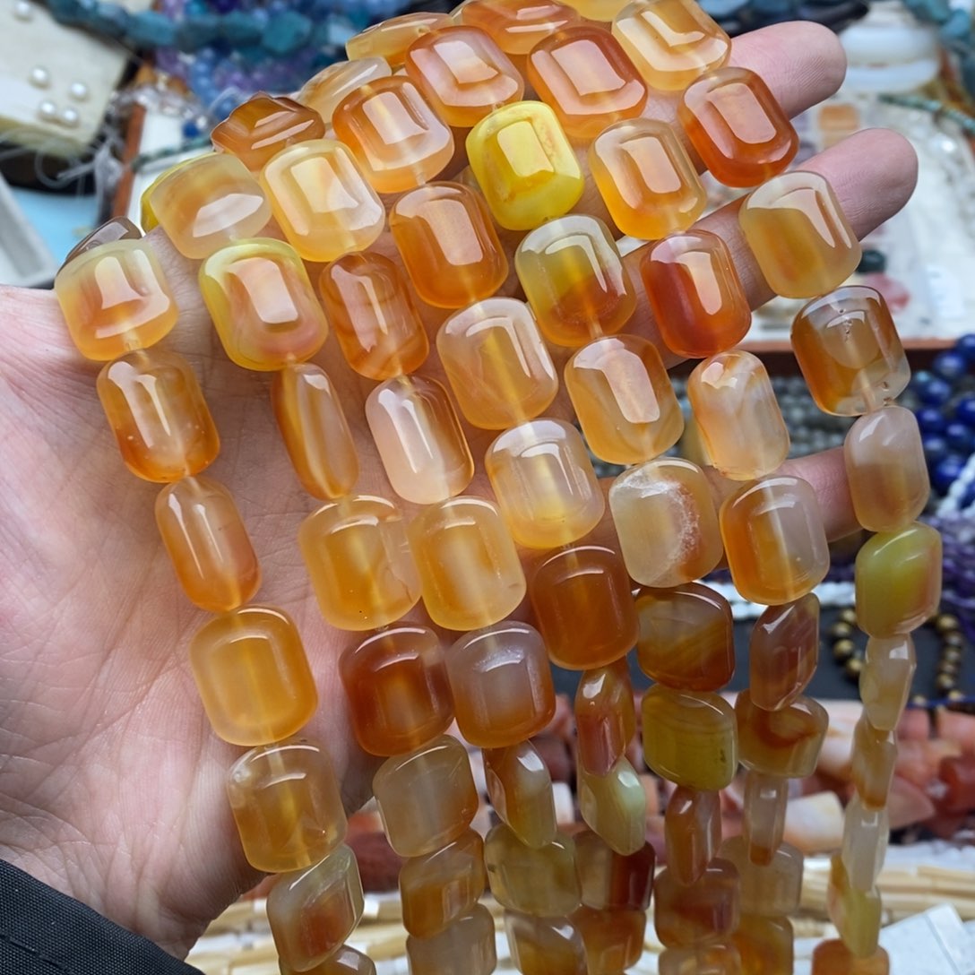 玛瑙/玉髓未镶嵌珠宝半成品一条天然14×18橘红玛瑙无事牌