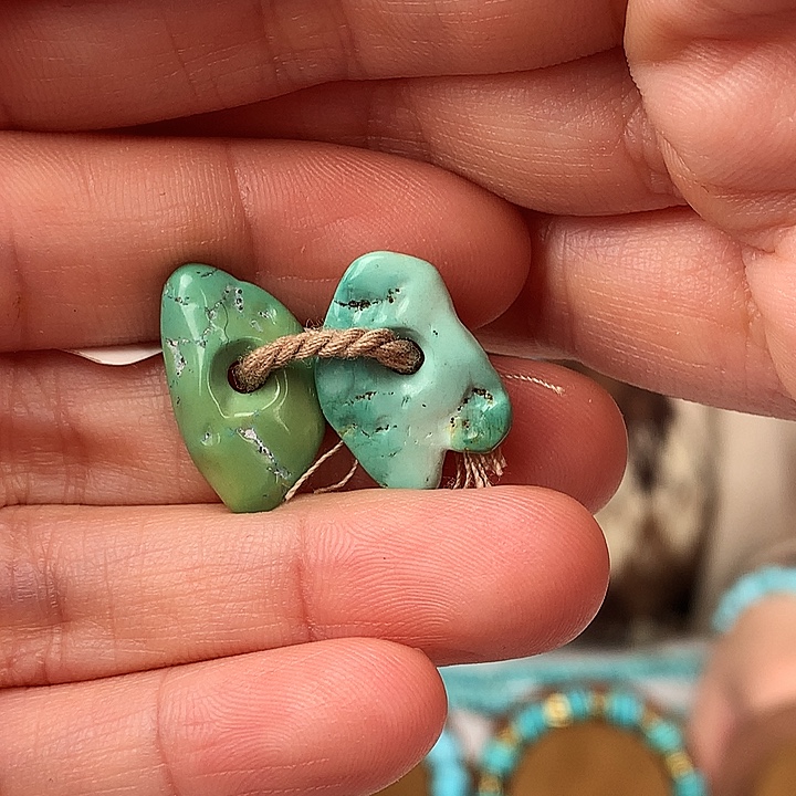 绿松石未镶嵌原矿