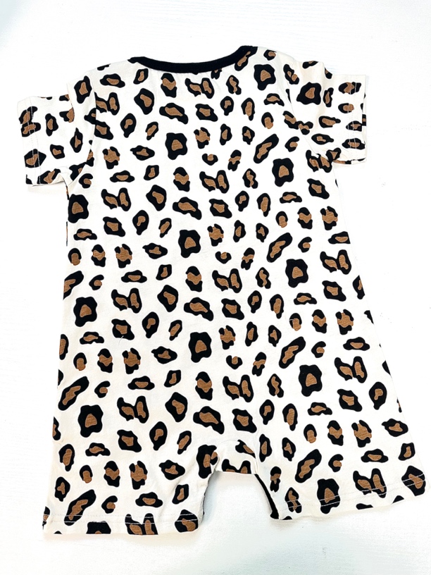 小屁童装3号店（过款专用链接）