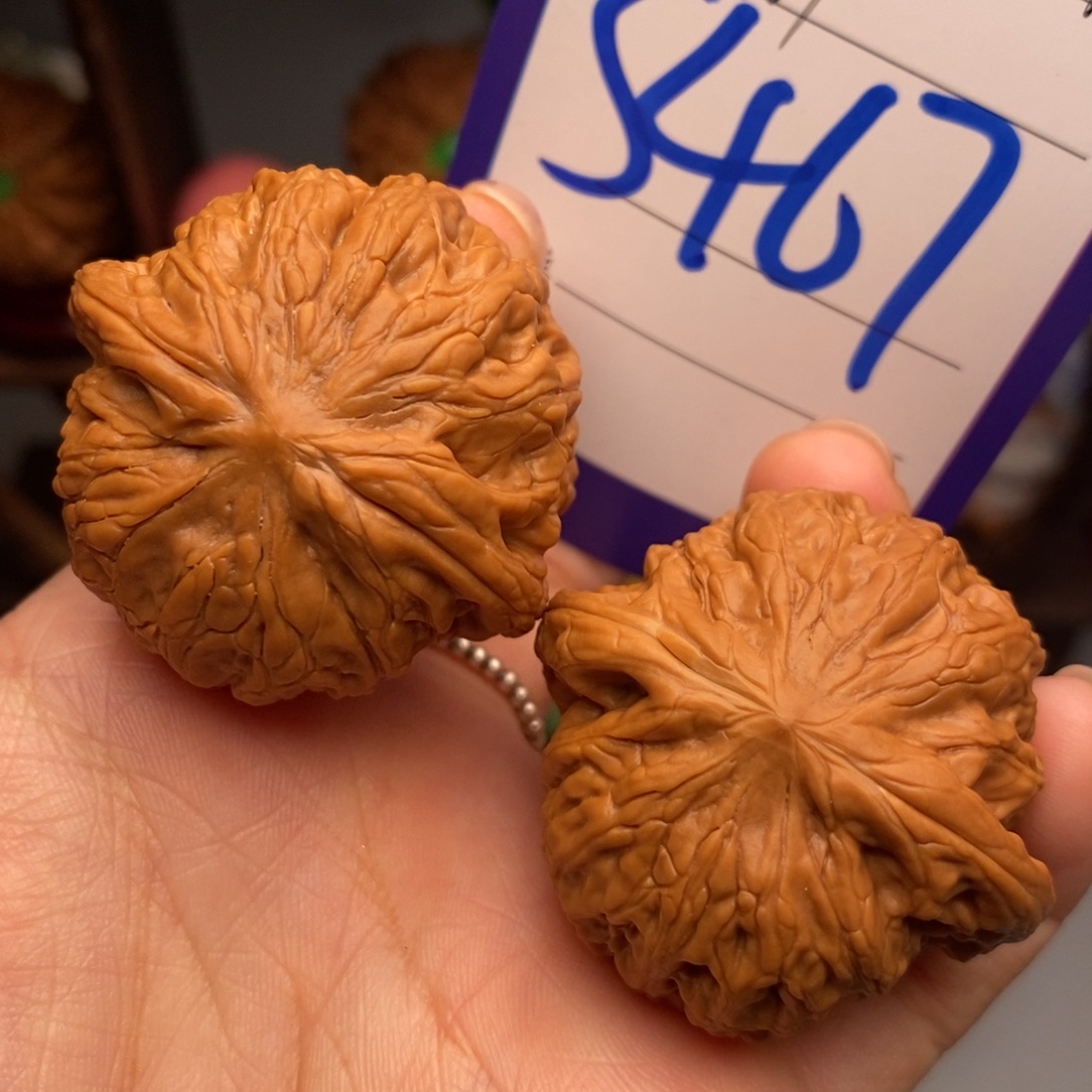 文玩核桃吊坠铁锤妹妹40