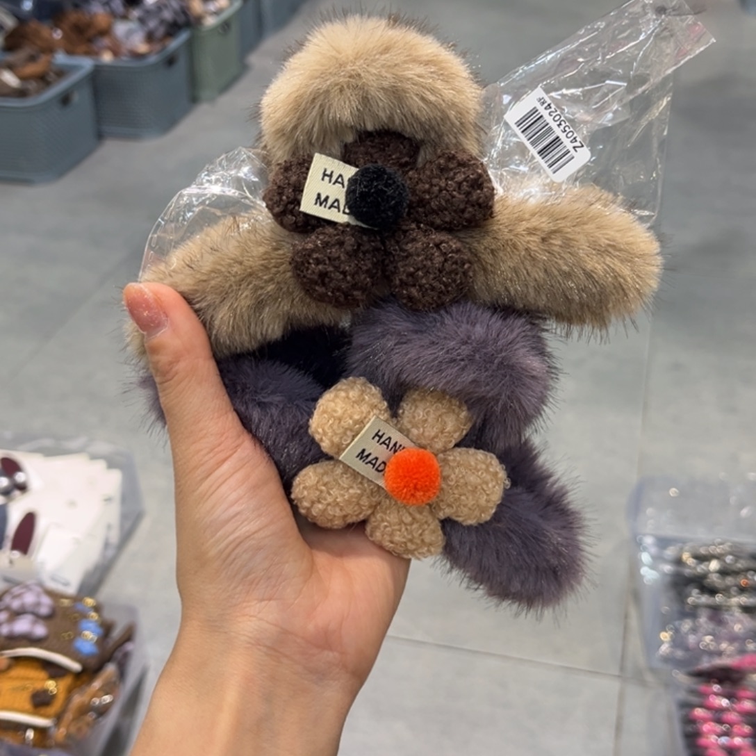 皮质非金属咖色紫色抓夹